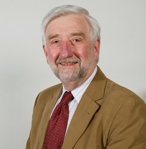 David O. Carpenter, ancien doyen fondateur de l'École de Santé publique de l'Université d'Albany (New York).