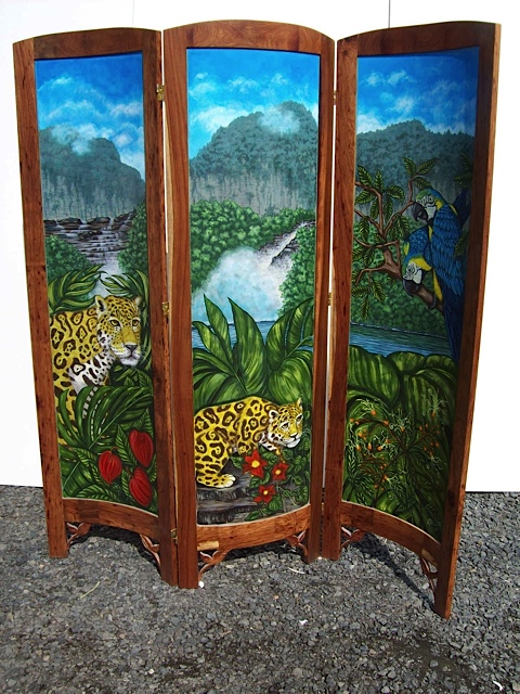  Paravant triptyque réalisé par Jean-Luc Boivin et peint par Nathalie Rollin.